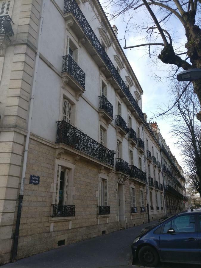 Studio Republique Dijon Exterior photo